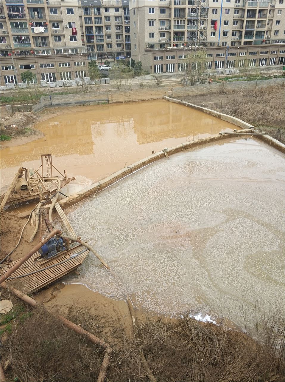 东方沉淀池淤泥清理-厂区废水池淤泥清淤